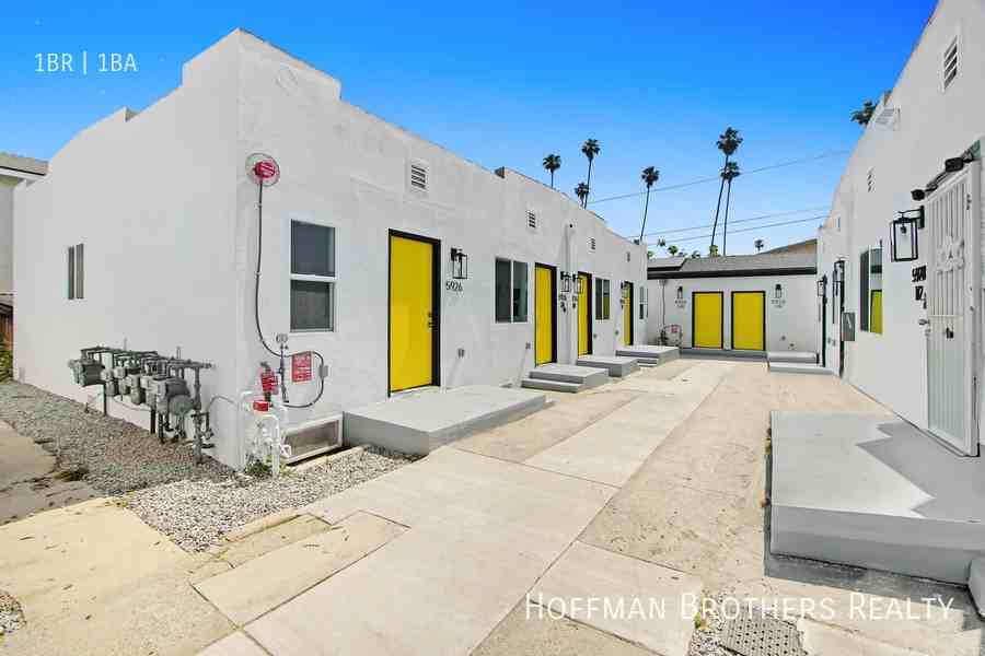 5926 S Hoover St #3-4 - Photo 5 of 6