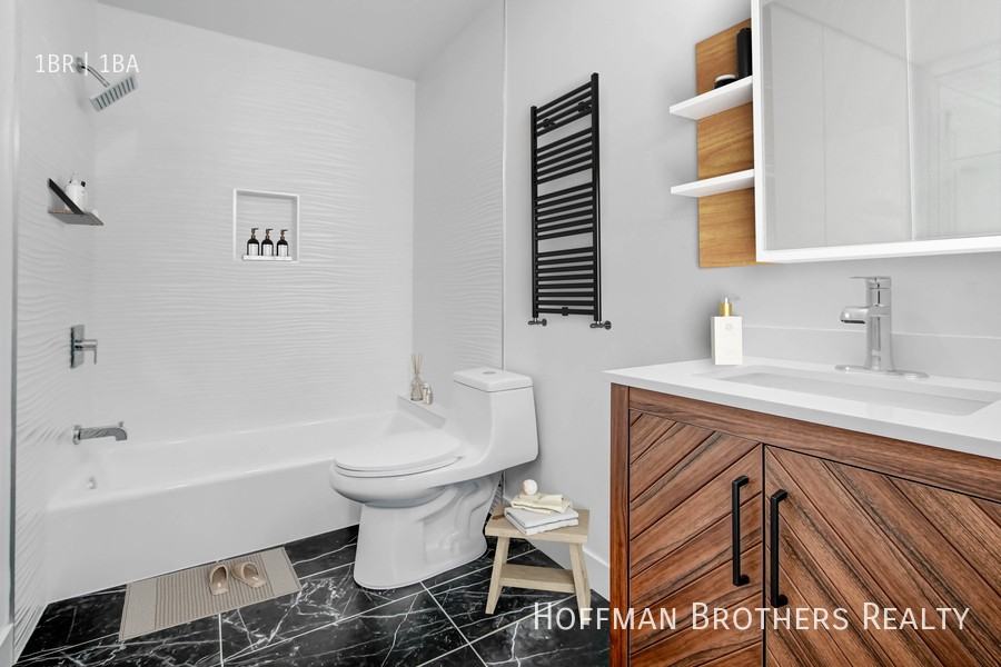 5926 S Hoover St #3-4 - Photo 6 of 6