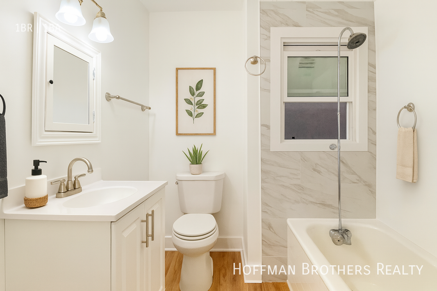 1022 N Berendo St #3 - Photo 4 of 8