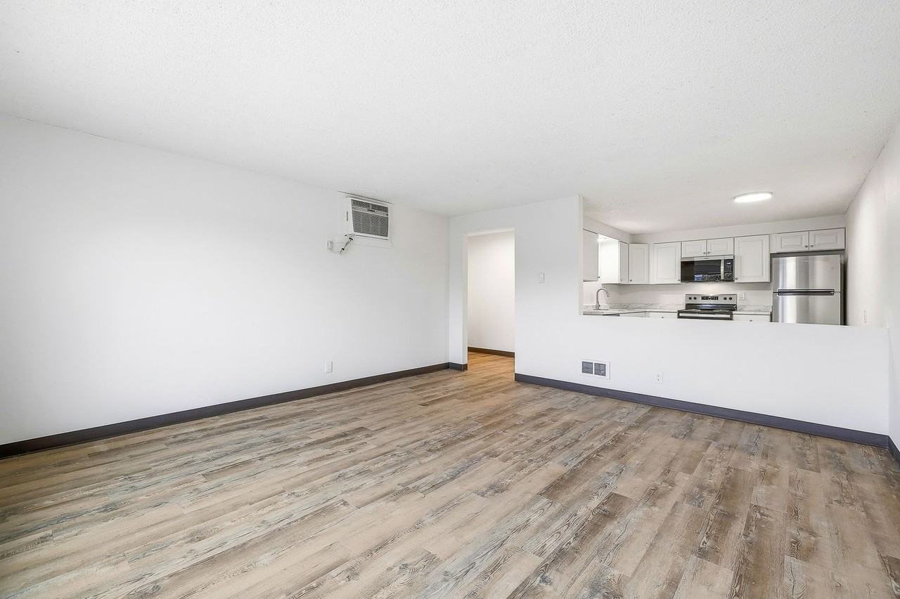 1 Month Free Rent Move In Special! Under New Management! - Photo 6 of 31