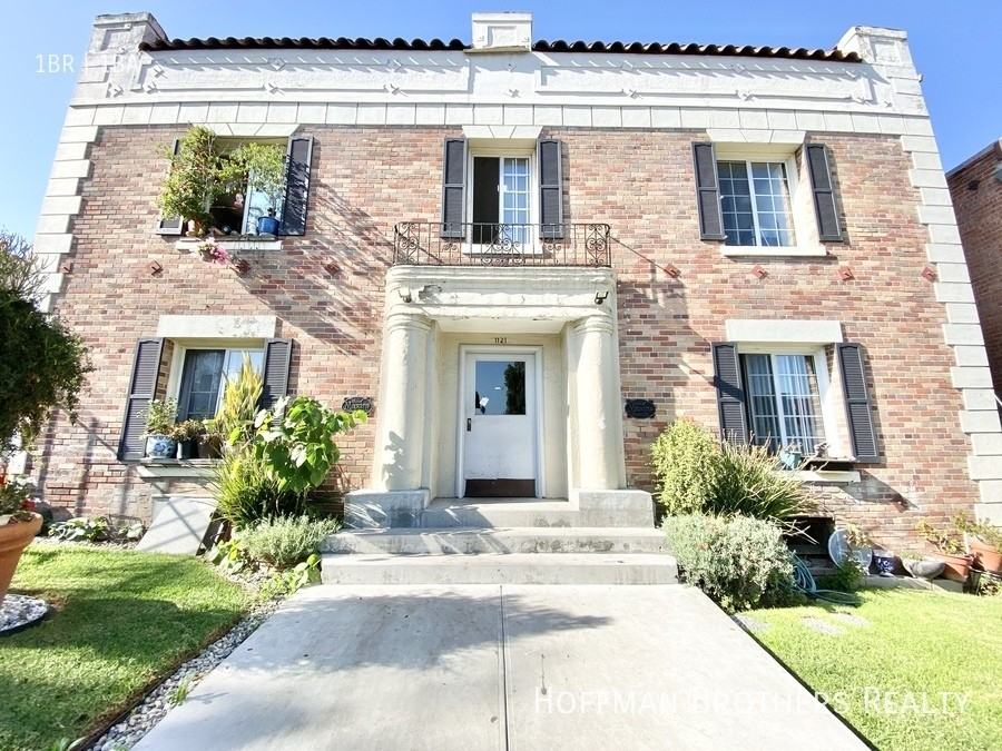 1121 S Norton Ave #210 - Photo 4 of 4