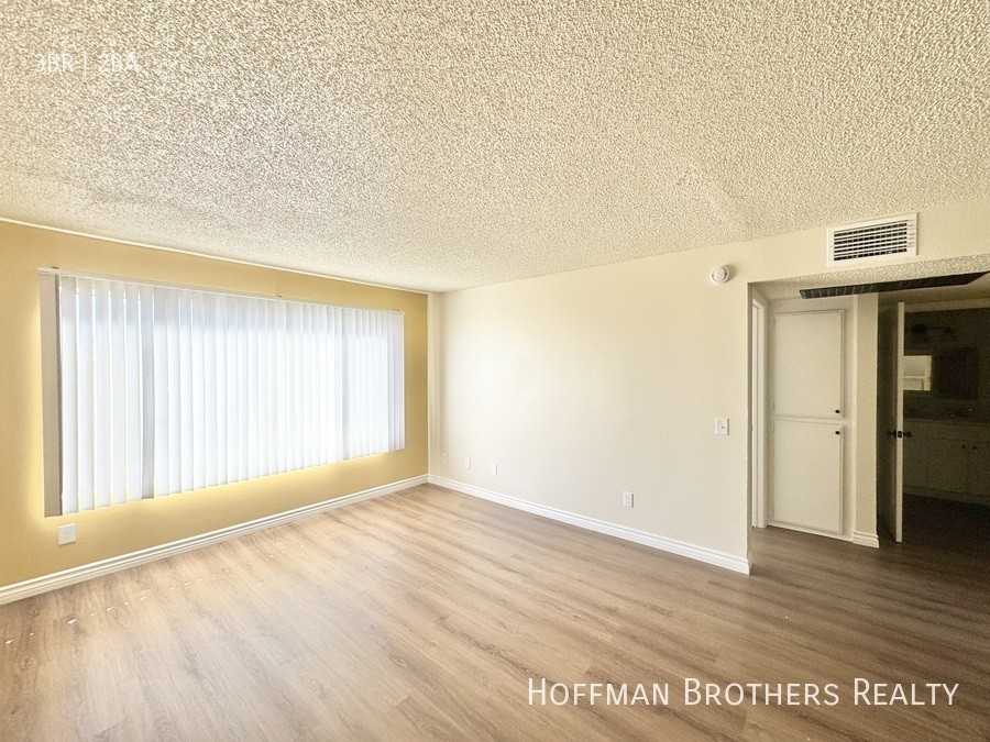 9233 Van Nuys Blvd #118 - Photo 5 of 11