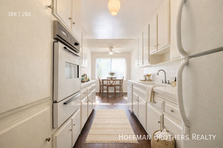 1036 S Wooster St #5 - Photo 2 of 9