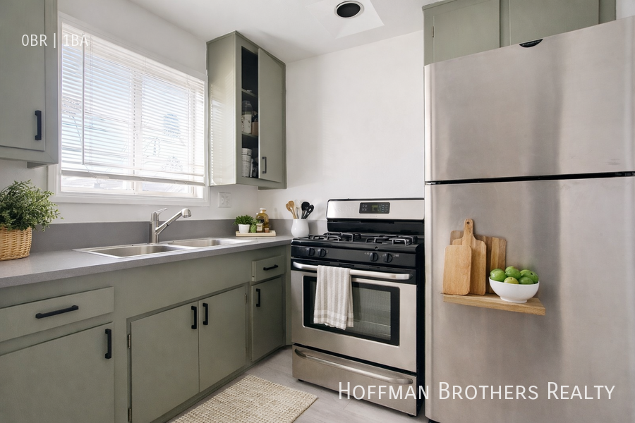 905 Fedora St #5 - Photo 2 of 4