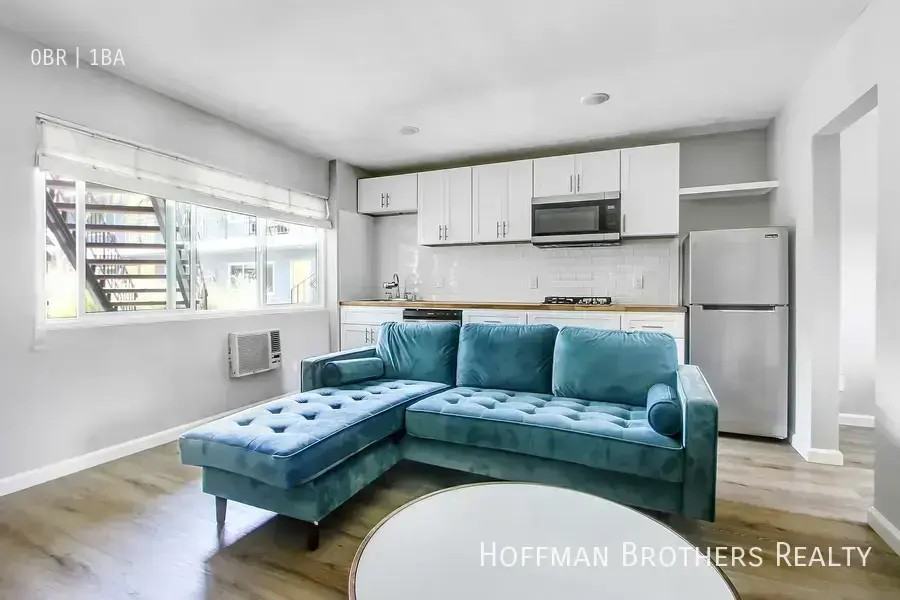 1029 S Union Ave #14 - Photo 4 of 12