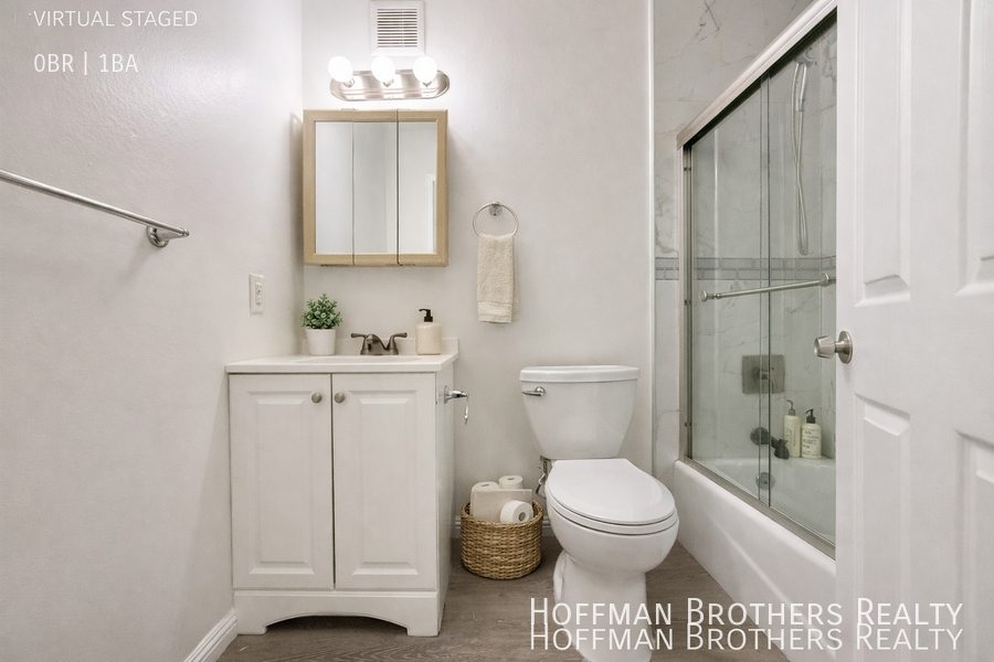 13059 Oxnard St #104 - Photo 3 of 3