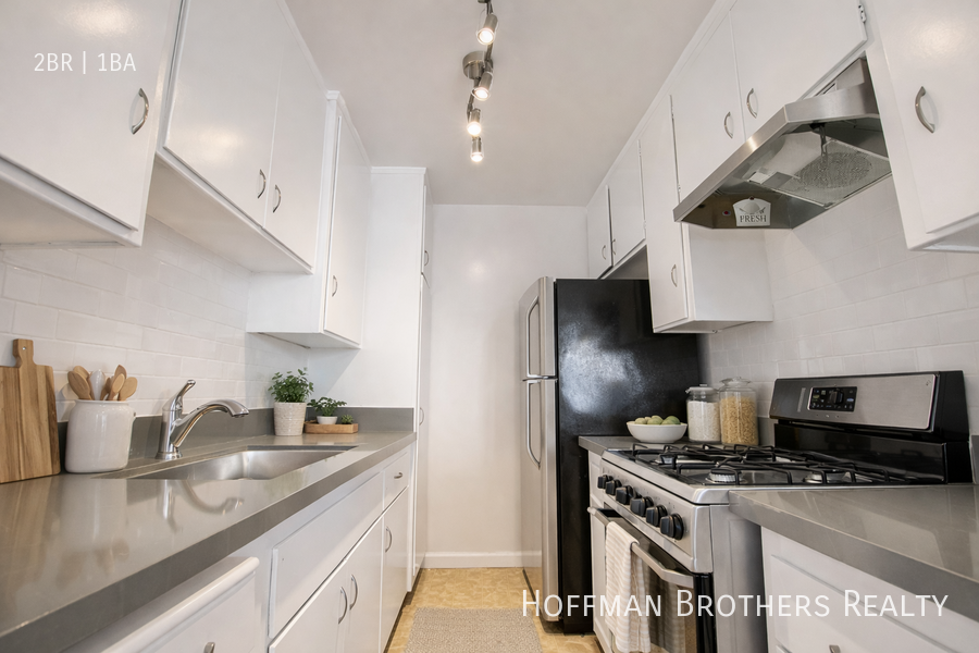 4338 Berryman Ave #3 - Photo 2 of 6