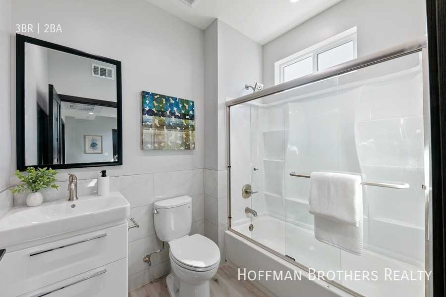 13635 1/2 Fellows Ave #13617 - Photo 6 of 22