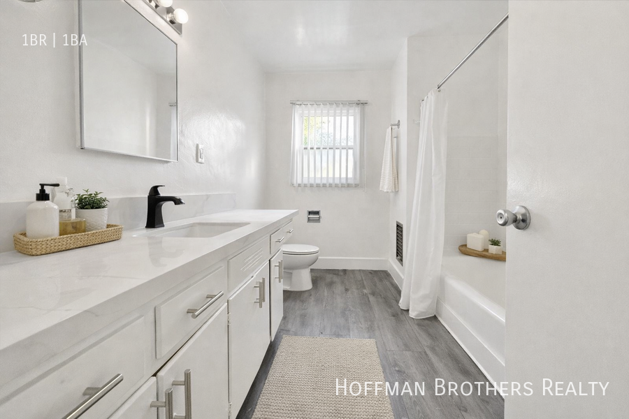 5318 Radford Ave #5 - Photo 5 of 5