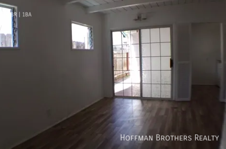 1018 3rd St - Photo 4 of 5