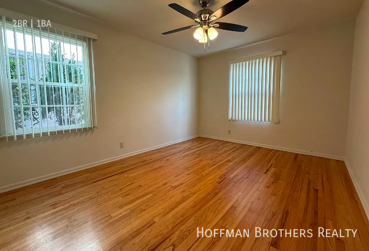 1121 26th St #3 - Photo 7 of 9