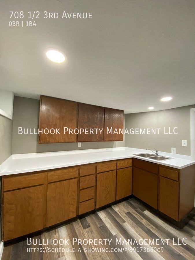 708 1/2 3rd Ave - Photo 4 of 21