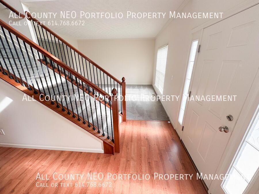 2919 Woodstone Dr - Photo 4 of 37