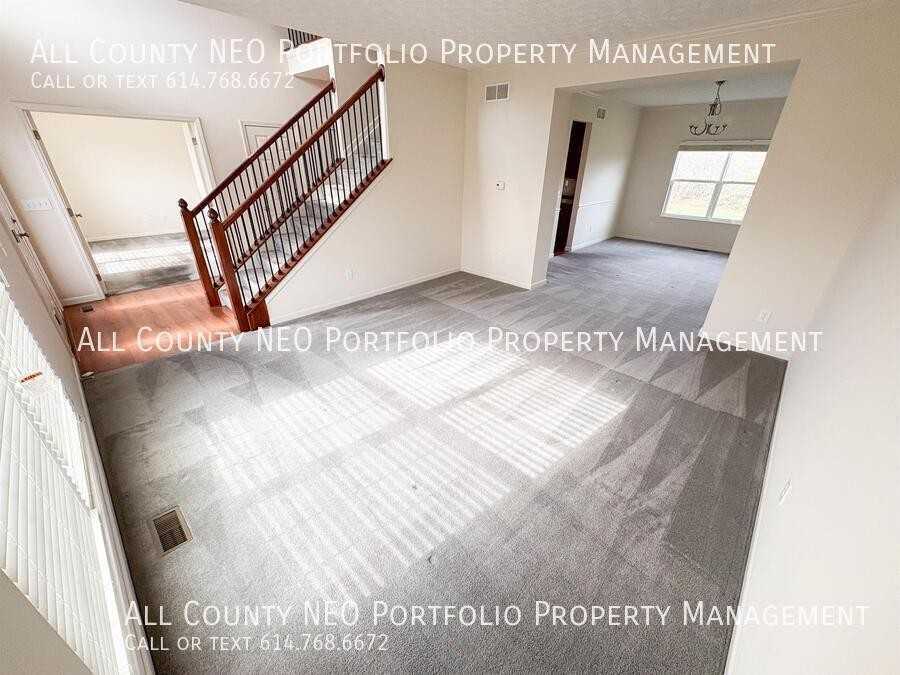 2919 Woodstone Dr - Photo 7 of 37