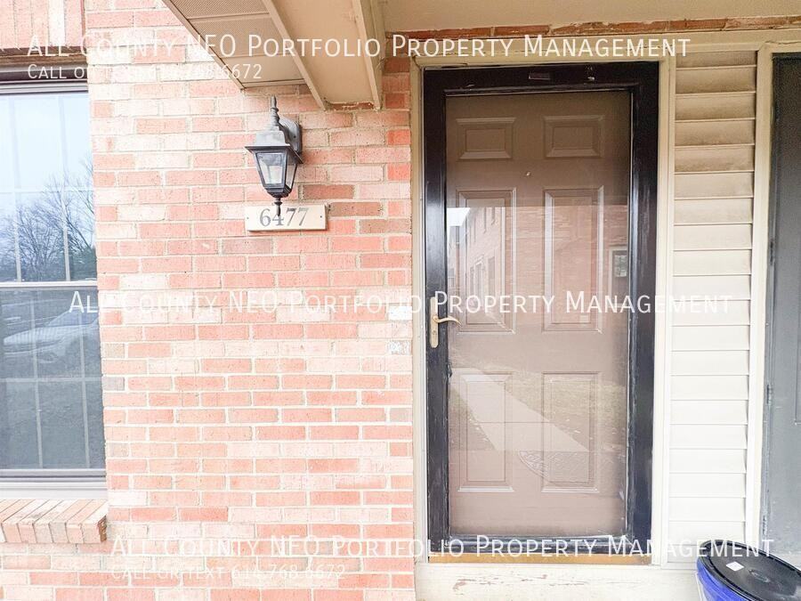 6477 Brookedge Ct - Photo 2 of 23