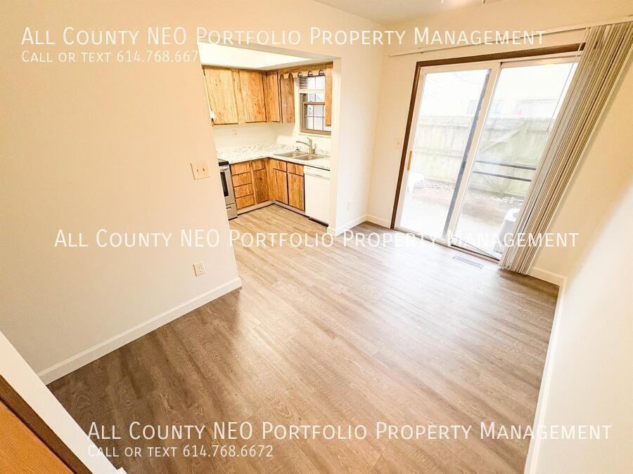 6477 Brookedge Ct - Photo 7 of 23