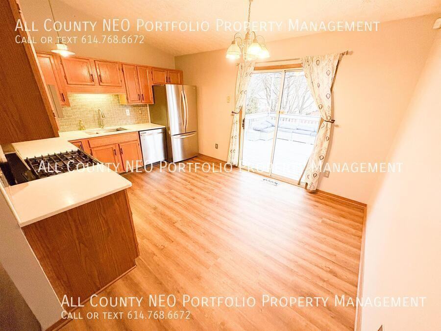 522 Warwick Ln - Photo 7 of 31