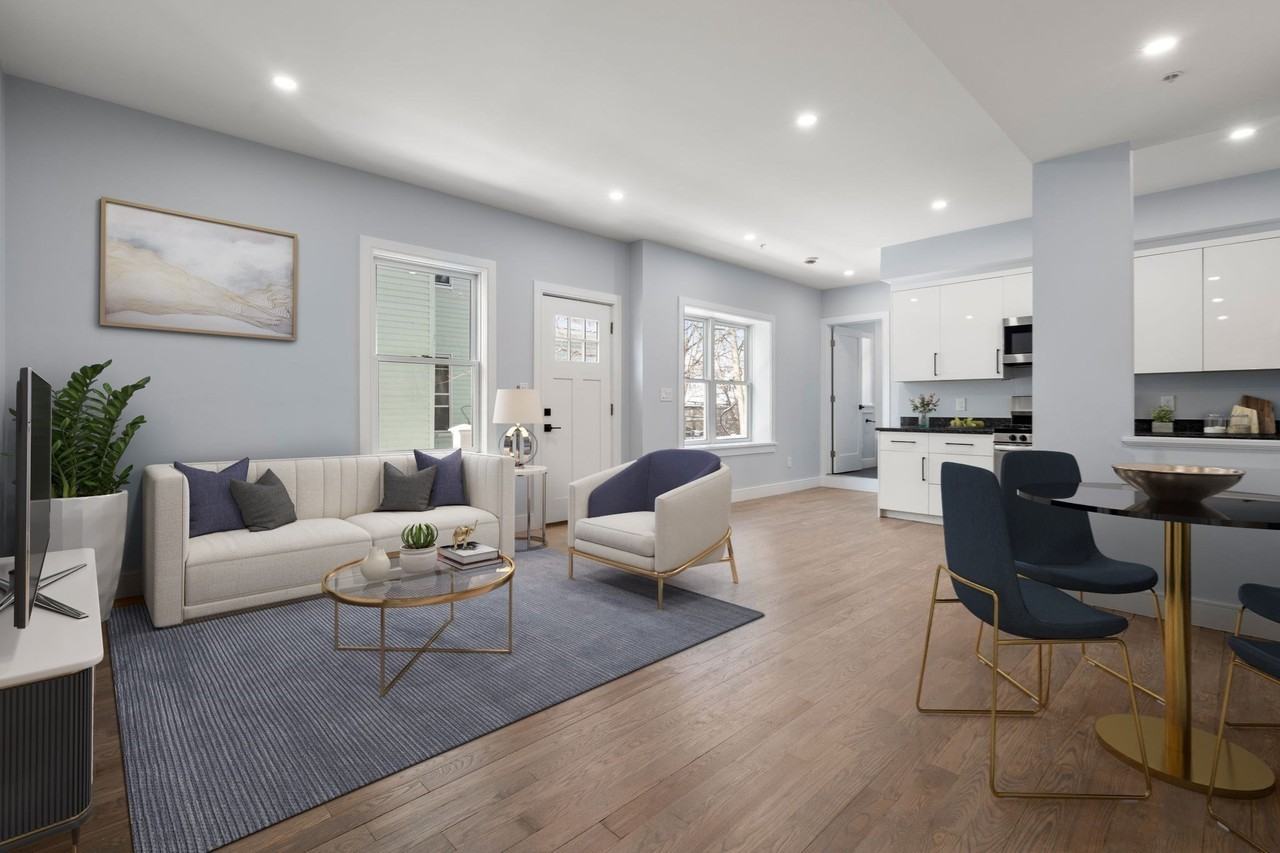 167 Charles Street167 Charles Street - 3 #3 - Photo 4 of 10