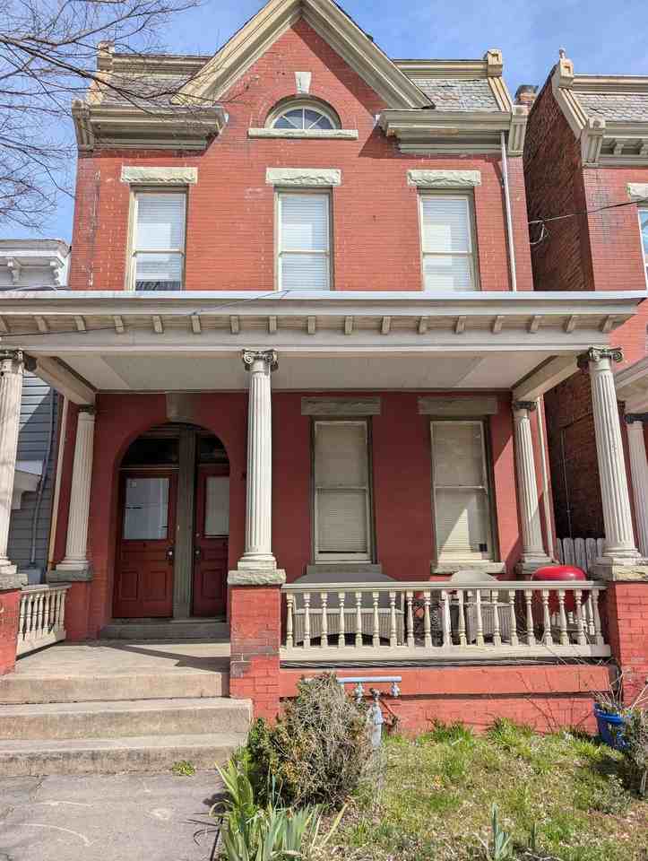 804 W Clay St #2 - Photo 2 of 13