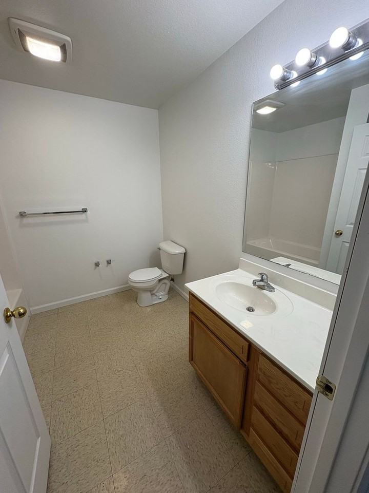 Indian Trail Apartments, LP - Photo 3 of 19