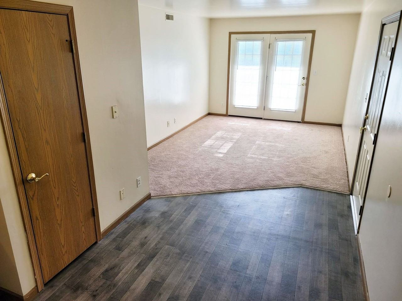 Kingsbury Campus Apartments - Photo 3 of 12