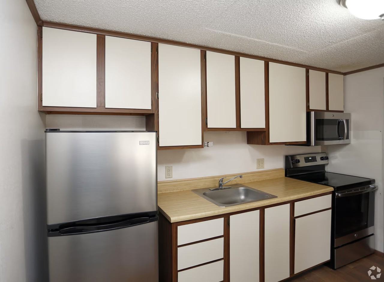 Brunswick Apartments - Photo 6 of 50