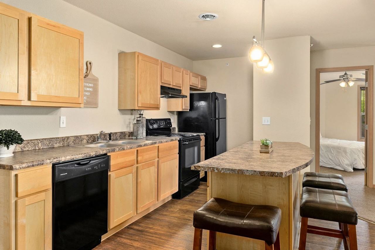 Brooklyn Heights Apartments - Photo 4 of 9