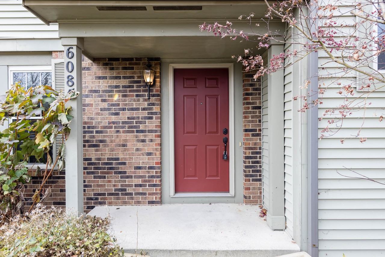 6085 Tara Hill Dr #1 - Photo 4 of 48