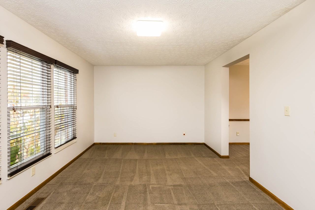 6085 Tara Hill Dr #1 - Photo 7 of 48