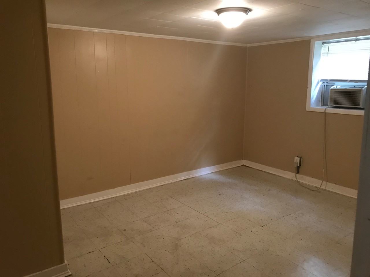 555 Transit Ave #4 - Photo 7 of 19