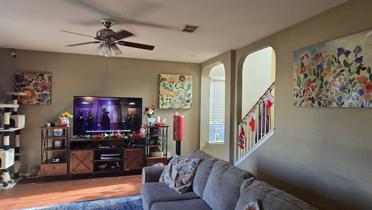 16902 Graham Walk #1 - Photo 3 of 6