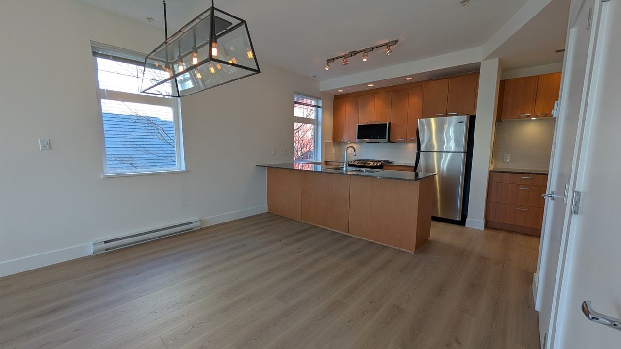 2296 Saint George Street - Photo 5 of 23