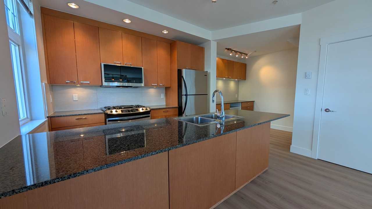 2296 Saint George Street - Photo 2 of 23