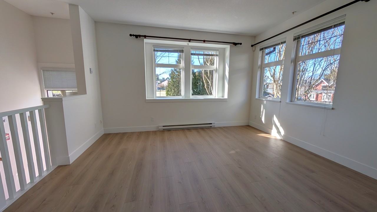 2296 Saint George Street - Photo 7 of 23