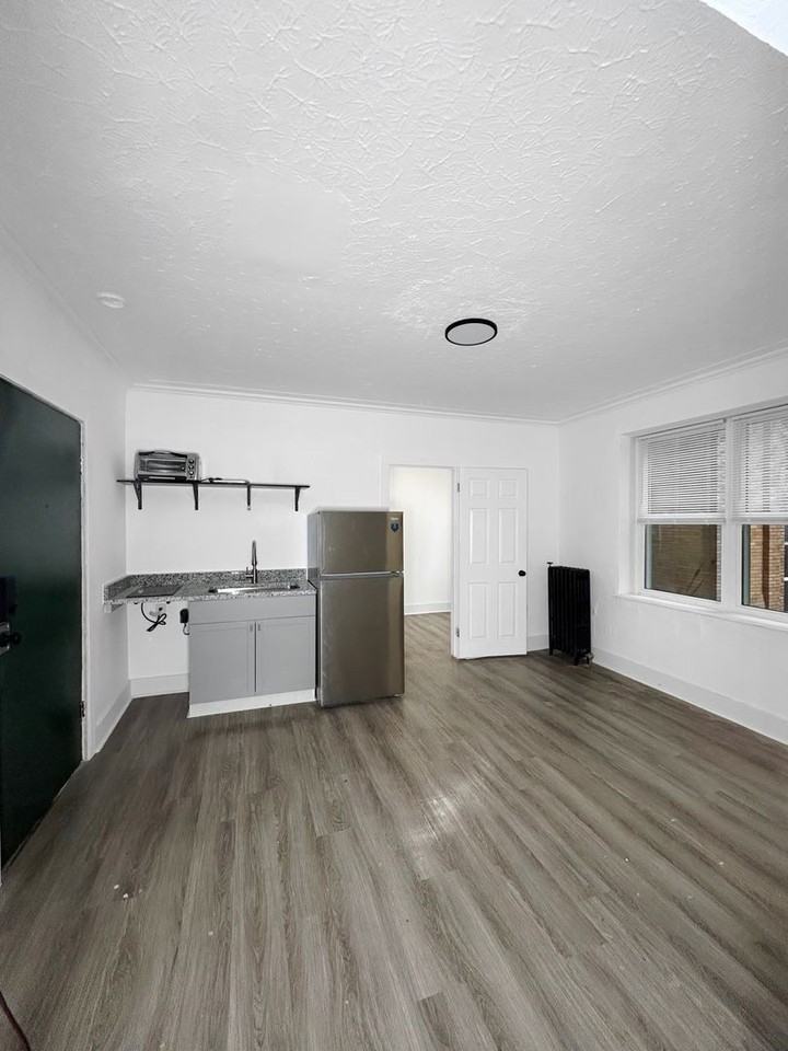 The Majestic Detroit - Photo 6 of 19