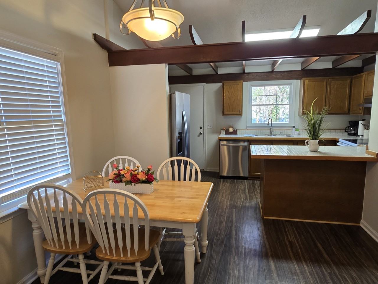 1829 Alyssum Pl #1 - Photo 4 of 21