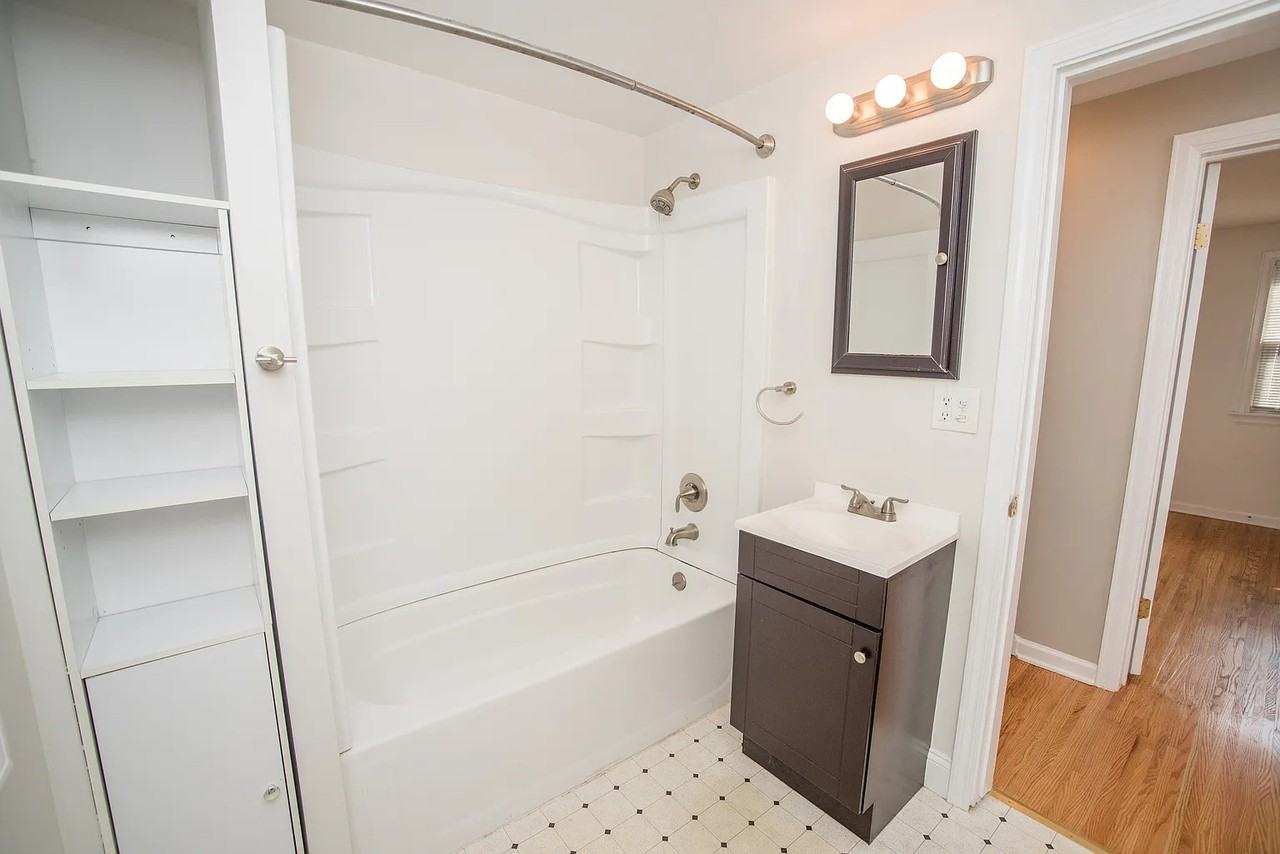 350 Humboldt St #1 - Photo 4 of 10