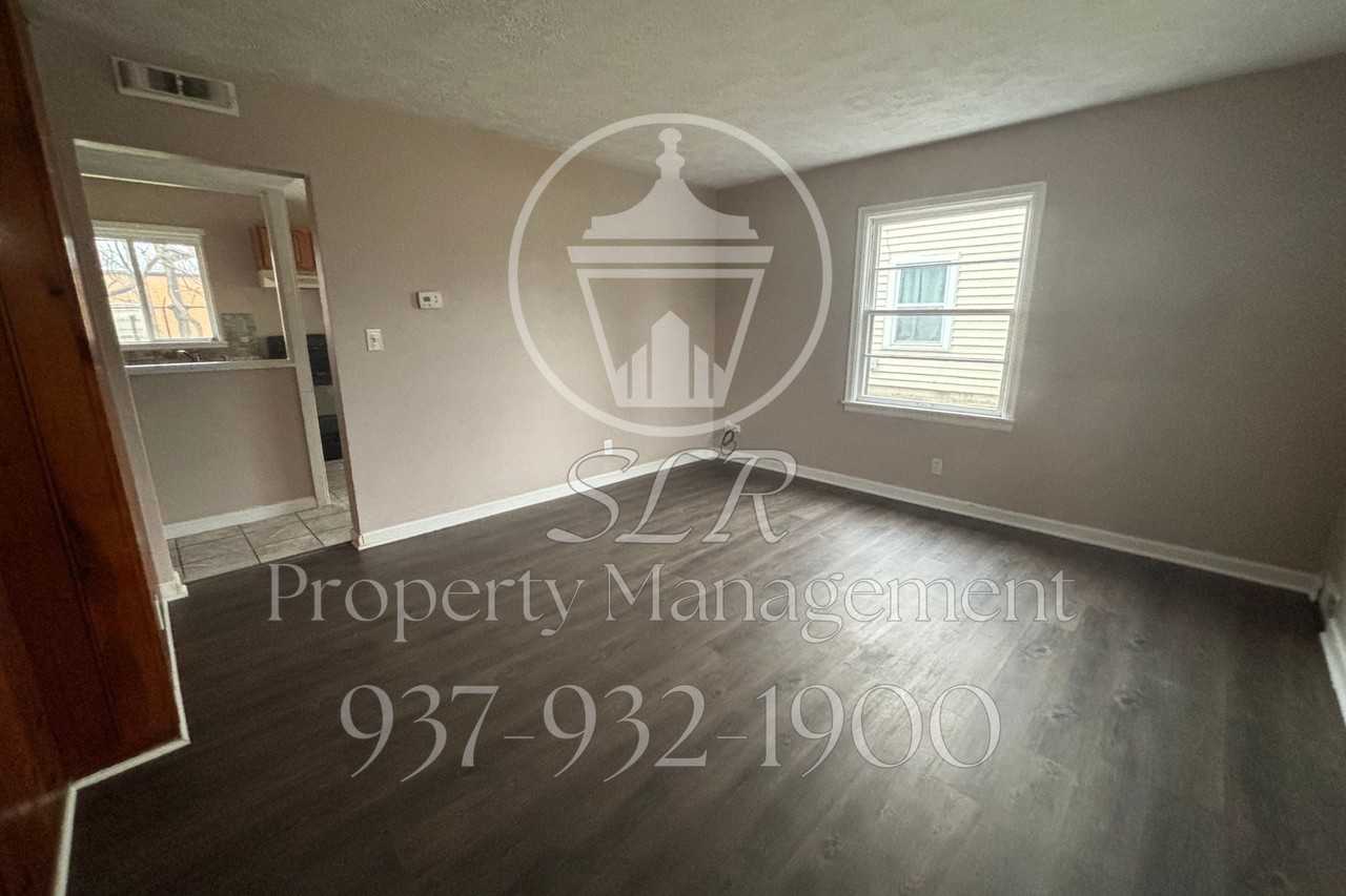 1029 Blakley Dr #1 - Photo 7 of 22