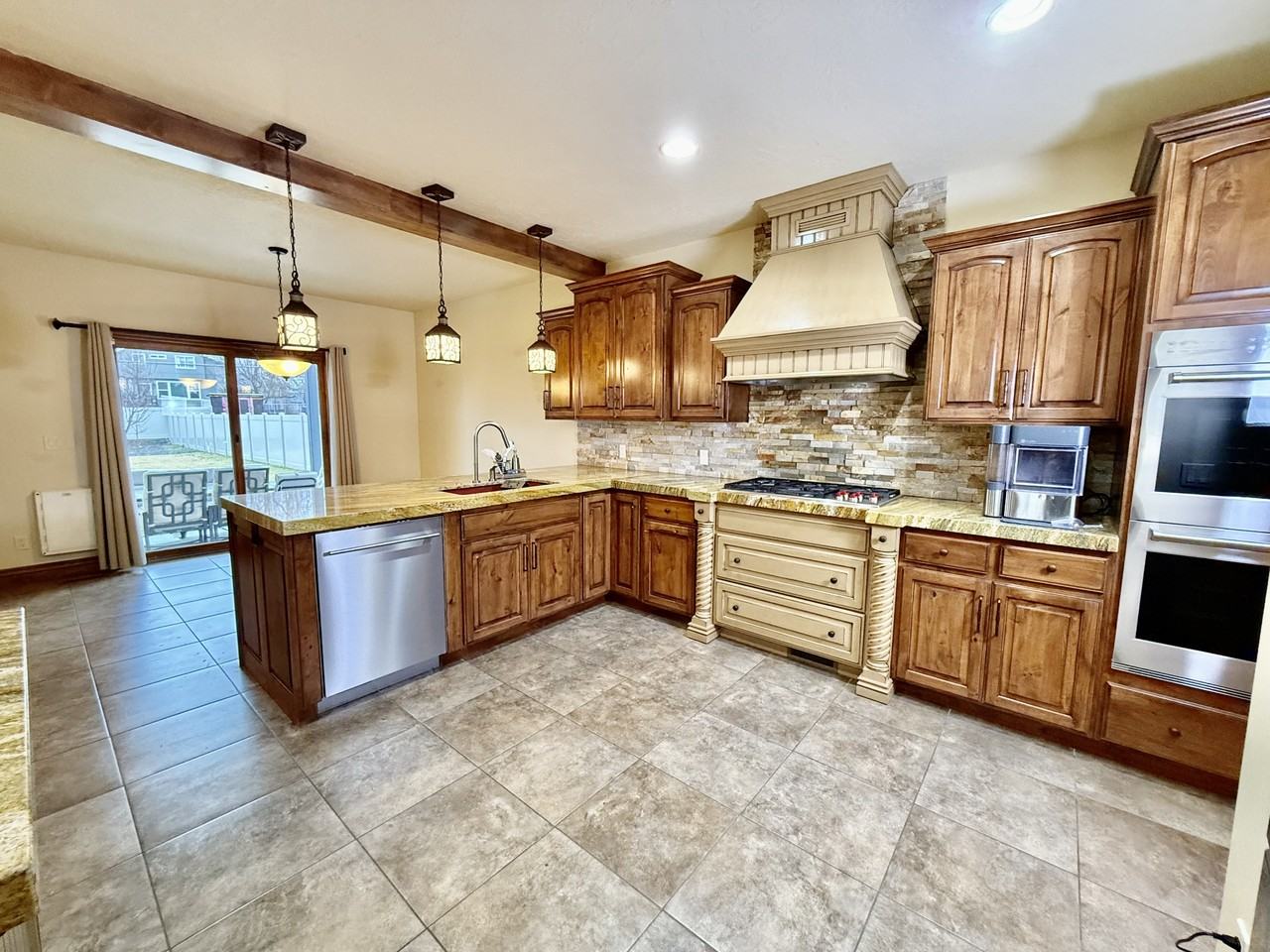 6819 S Greenfield Way #1 - Photo 5 of 50