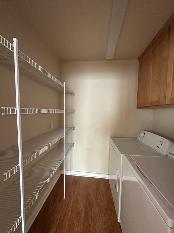 2222 Mccall Dr - Photo 7 of 14