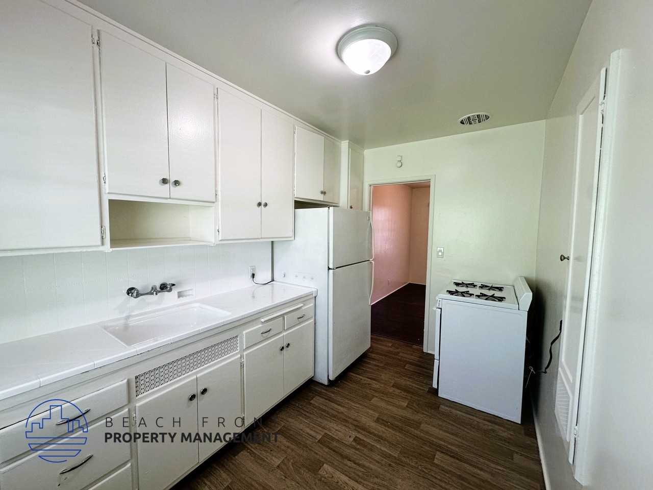 2490 Cedar Avenue - Photo 2 of 6