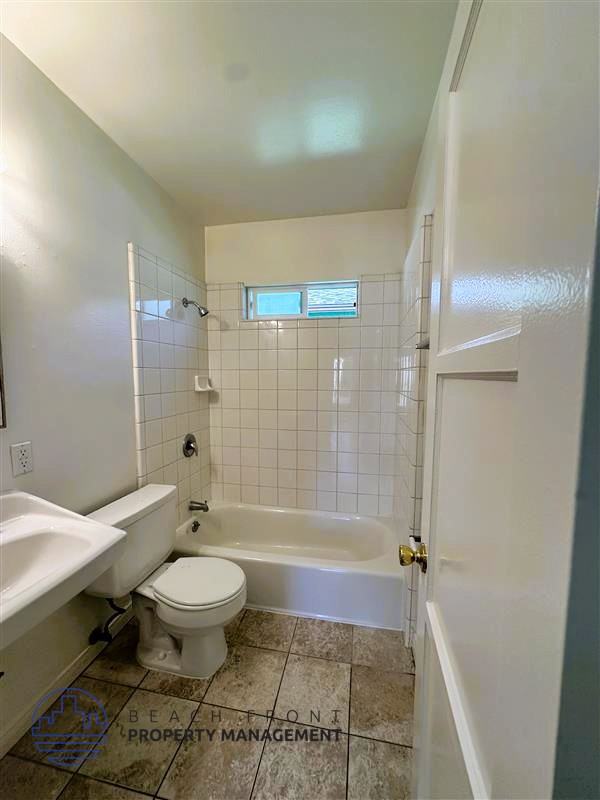 2490 Cedar Avenue - Photo 6 of 6