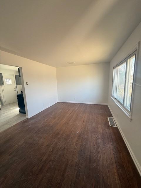 2288 Elmira St #1 - Photo 3 of 17