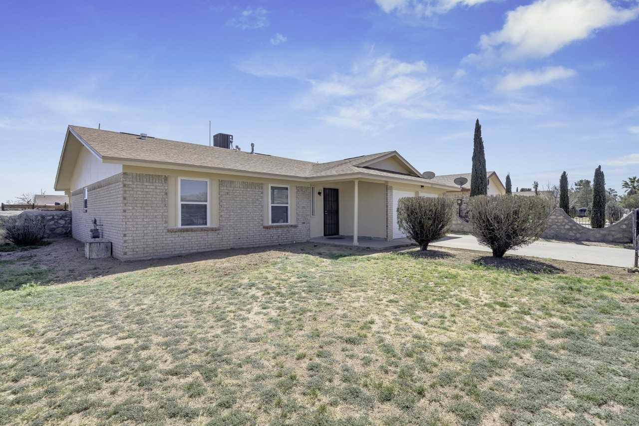 3452 Tascosa St #1 - Photo 3 of 27