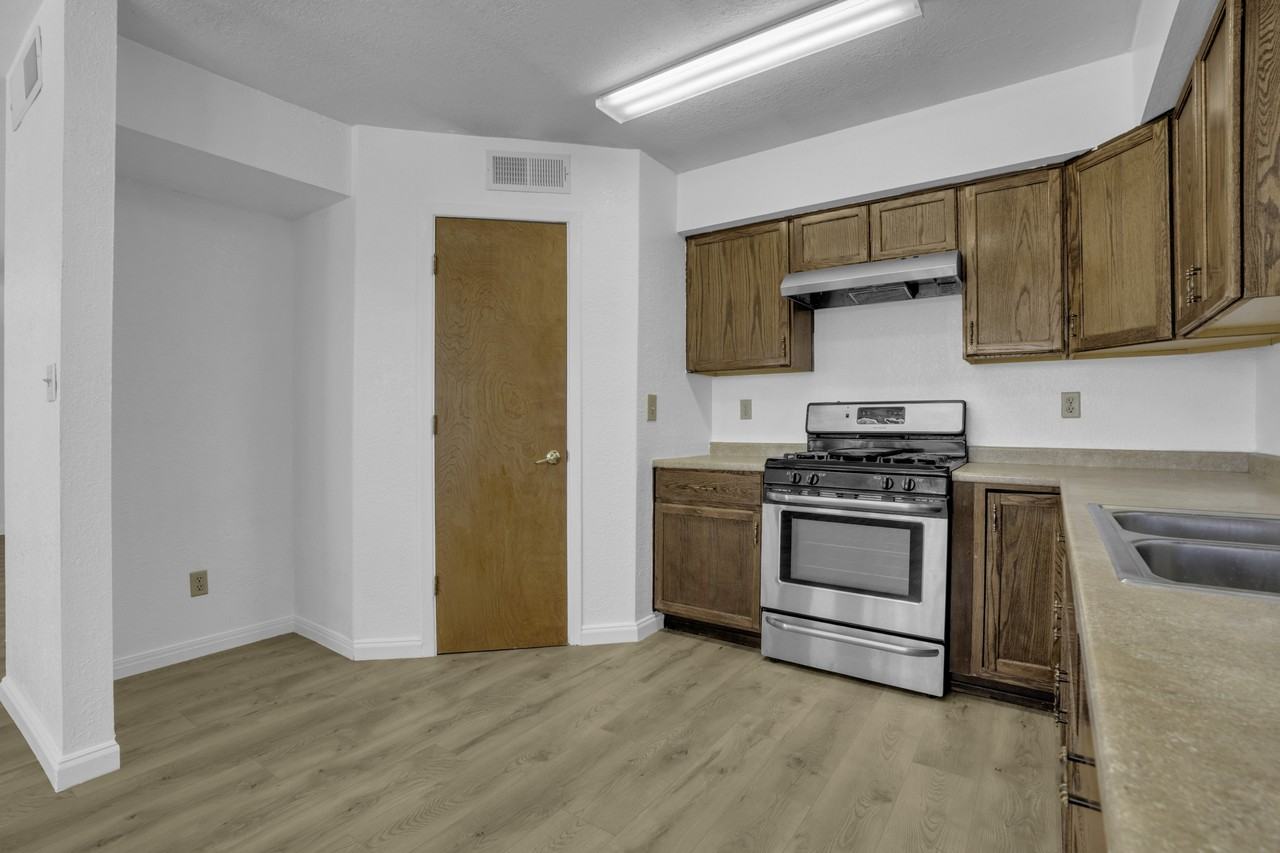 3452 Tascosa St #1 - Photo 5 of 27