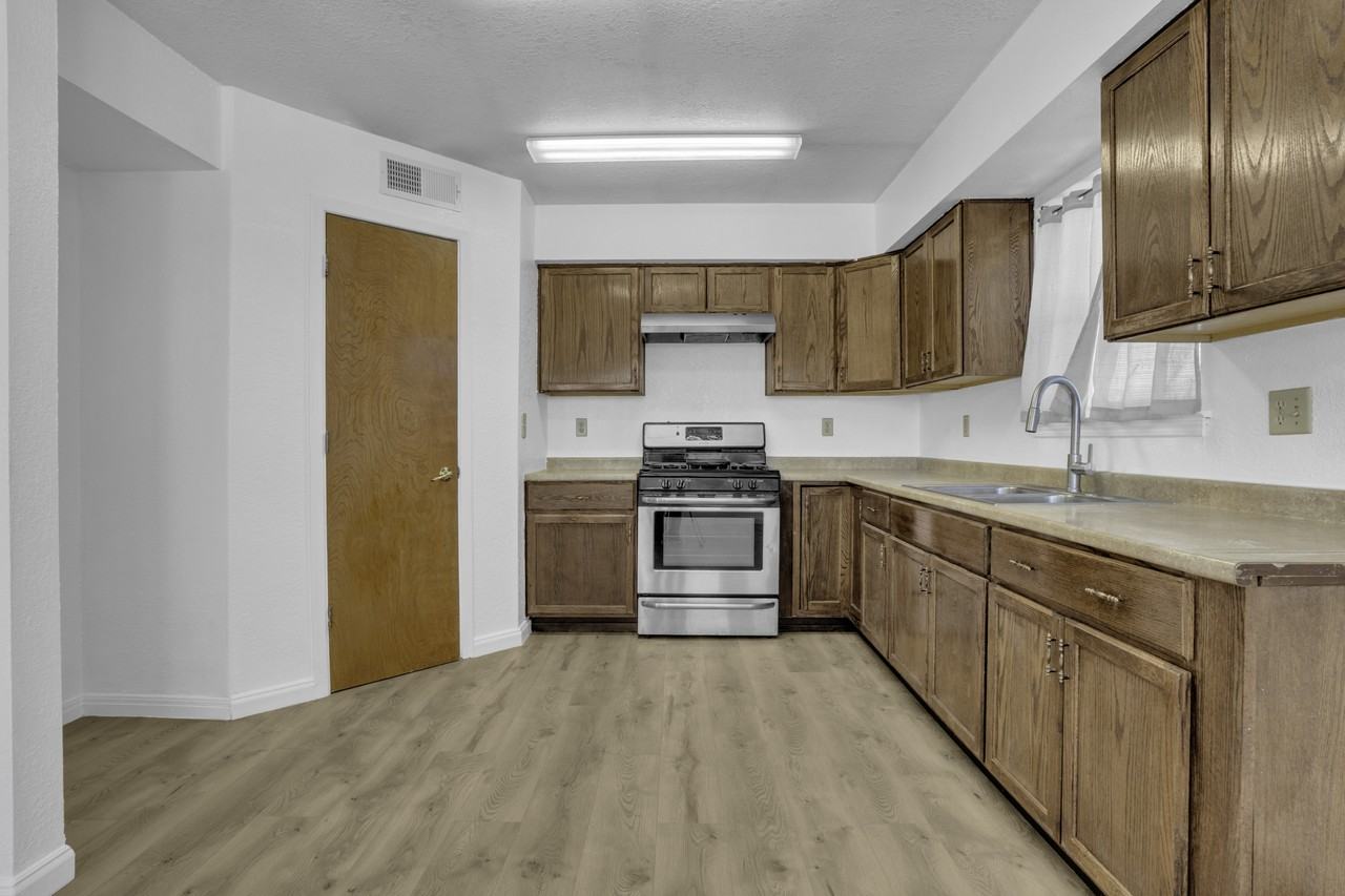 3452 Tascosa St #1 - Photo 7 of 27