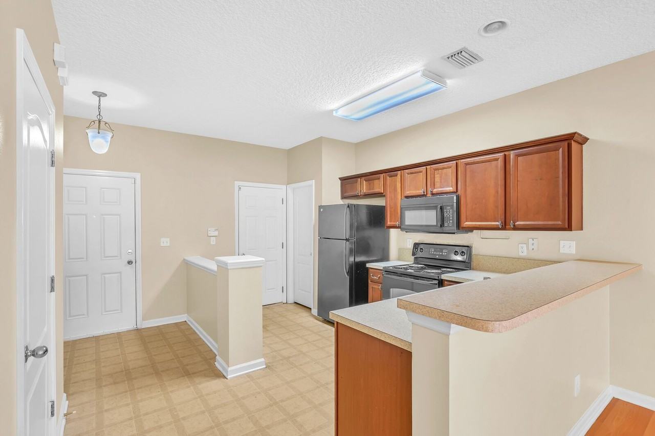 12315 Mangrove Forest Ct - Photo 7 of 16