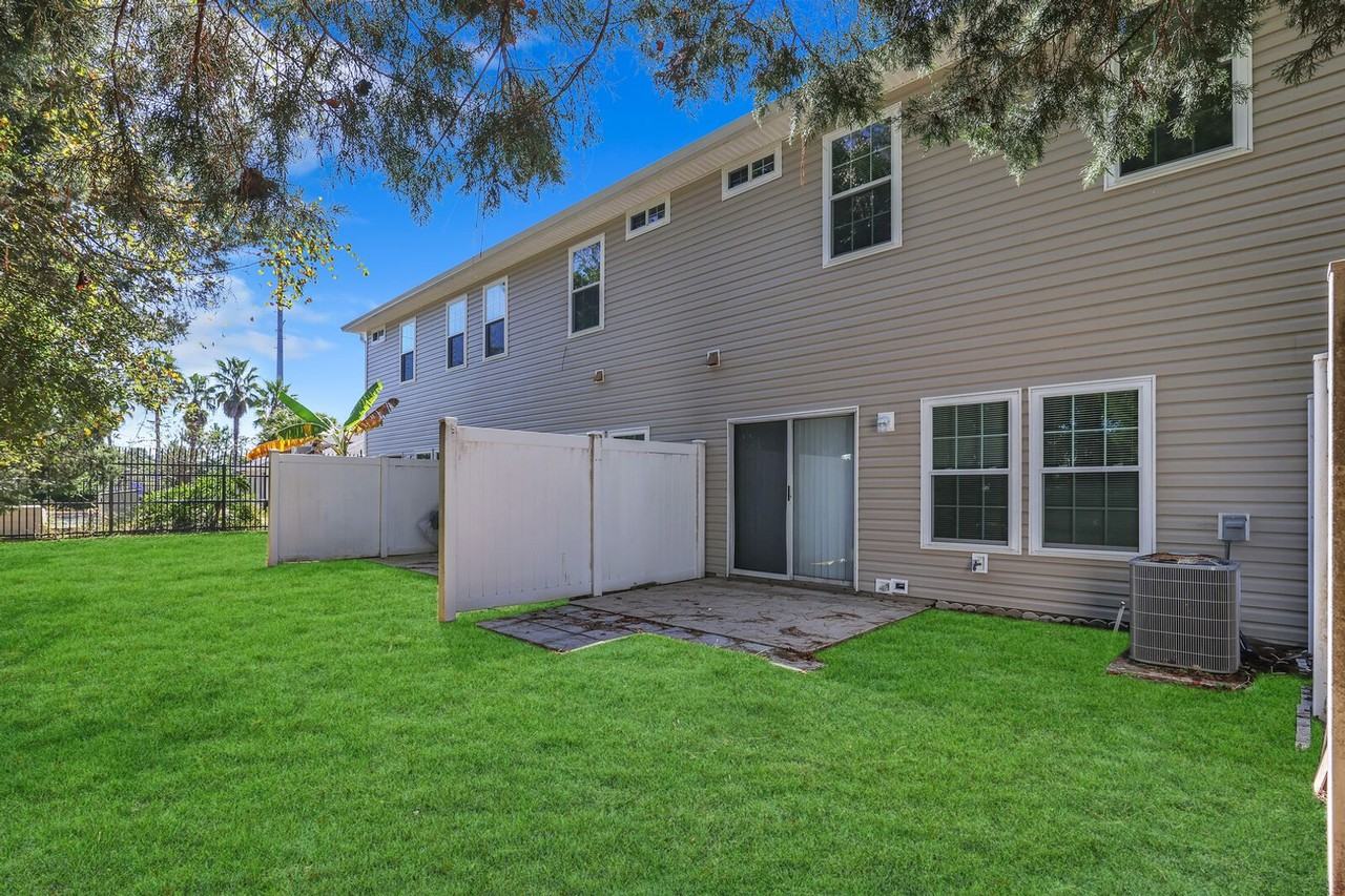 12315 Mangrove Forest Ct - Photo 4 of 12