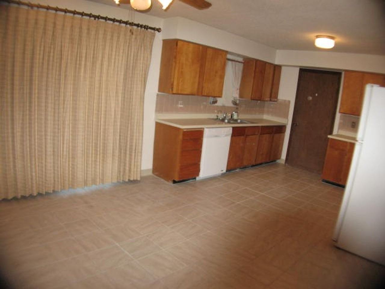 2253 Turquoise Dr - Photo 4 of 11