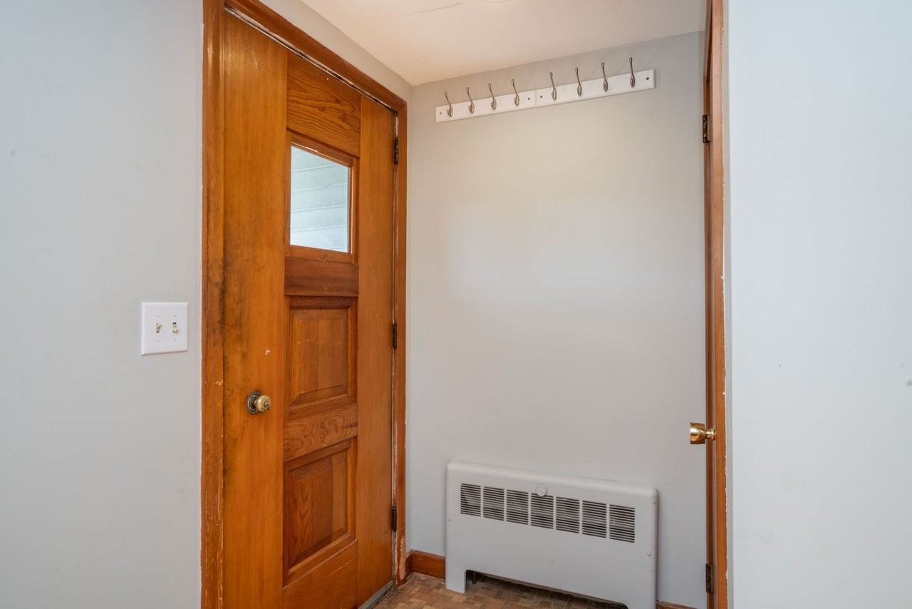 30 Westgate St - Photo 4 of 30